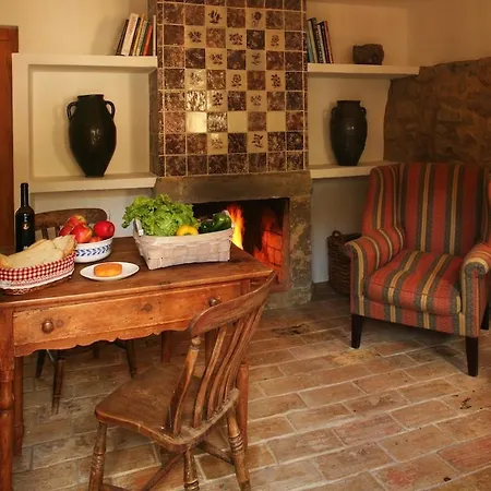 Casa Burra Colares